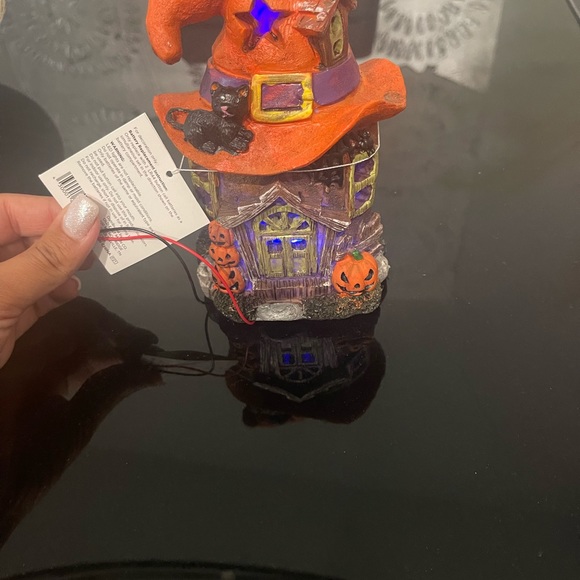 Brand new! Halloween haunted village house, lights up! - Picture 4 of 4